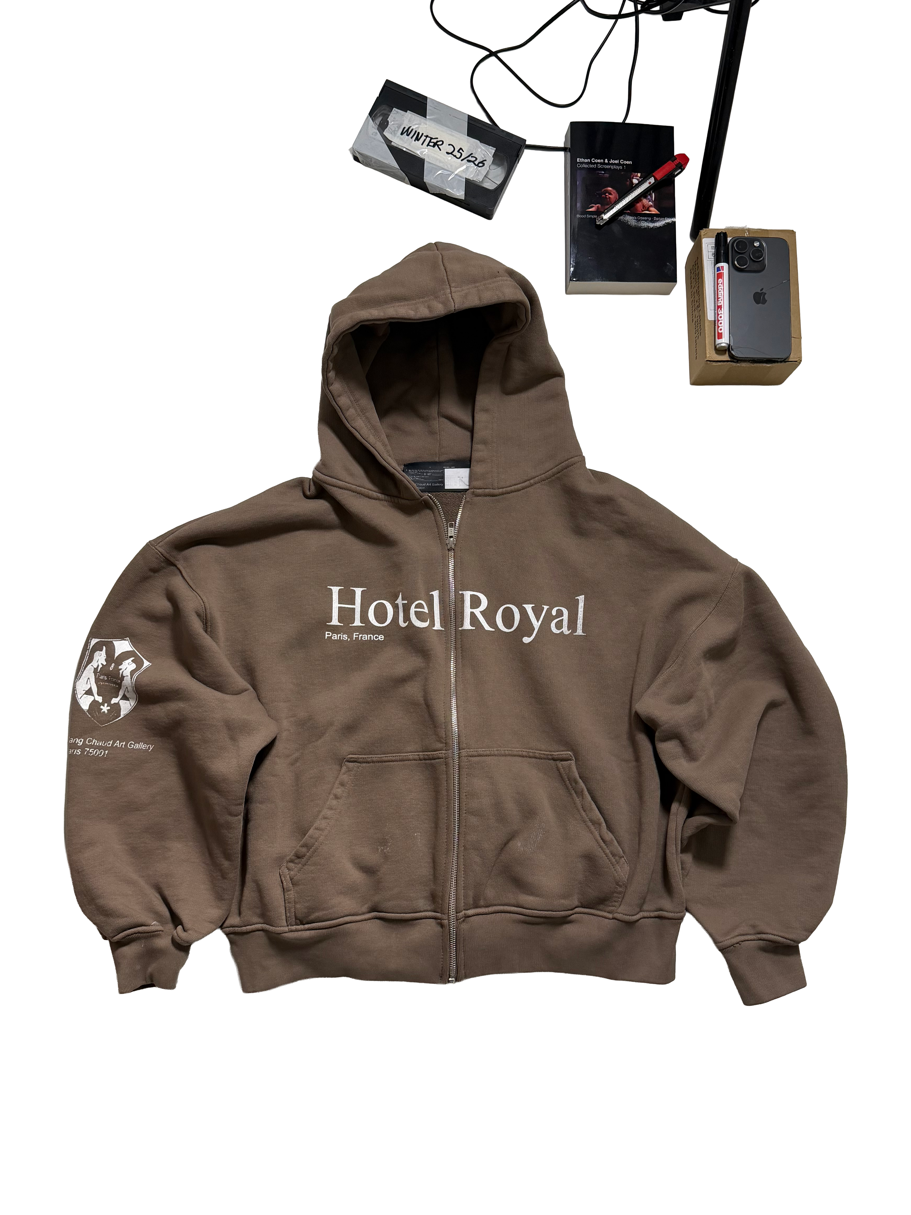 1 OF 1 SANG CHAUD ART GALLERY PUBLIC HOUSING HOTEL ROYAL HOODIE LIGHT BROWN/WHITE